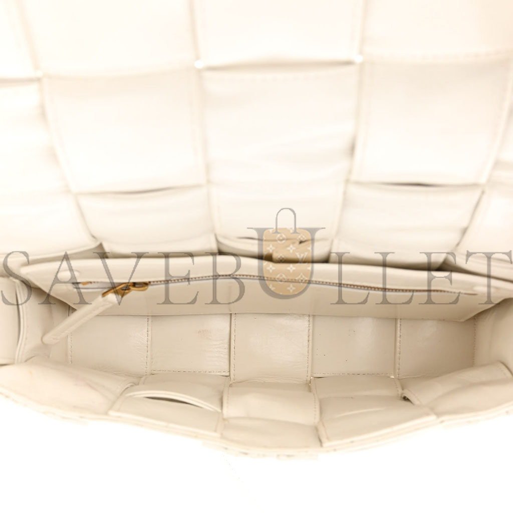 bo*te*ga Ve*ne*ta calfskin intreccio plisse cassette crossbody bag white (24*16*8cm)