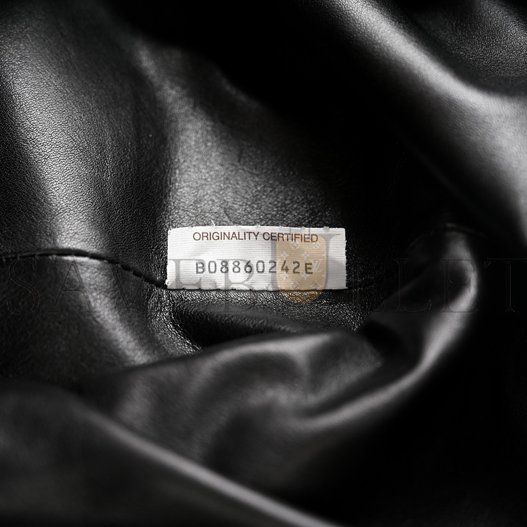 bo*te*ga Ve*ne*ta smooth butter calf the pouch oversized clutch black (38*18*8cm)