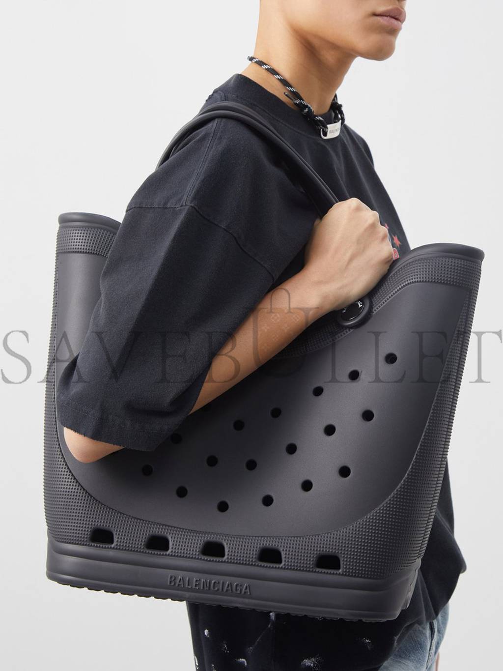 ba*len*cia*ga black x Cr*0*s rubber tote bag matchesfashion us (47.7*36.8*17.5cm)