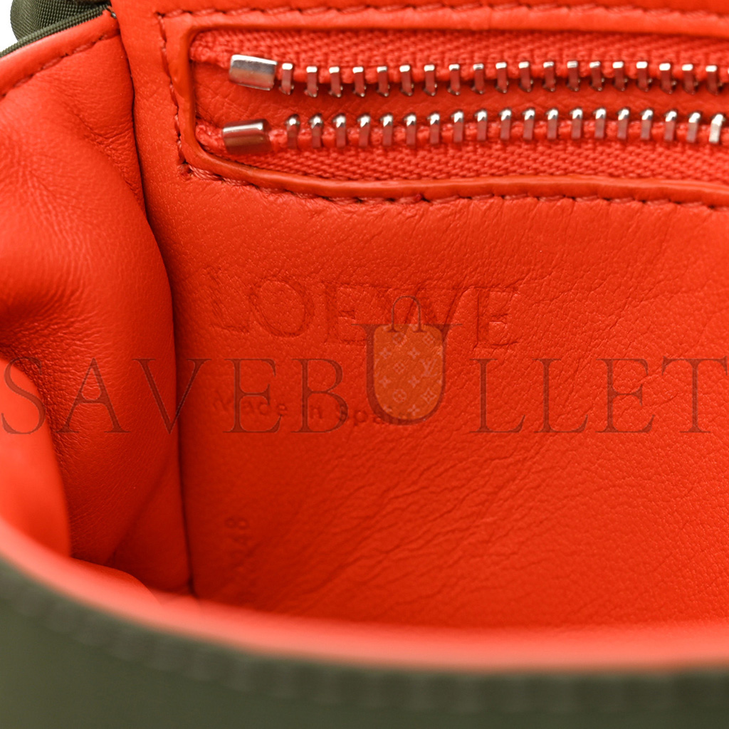 l*ew* nylon mini goya puffer bag vintage khaki (19*13*6cm)