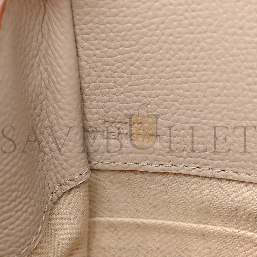 l*ew* pebble grain calfskin mini hammock shoulder bag light ghost (19*17*11cm)