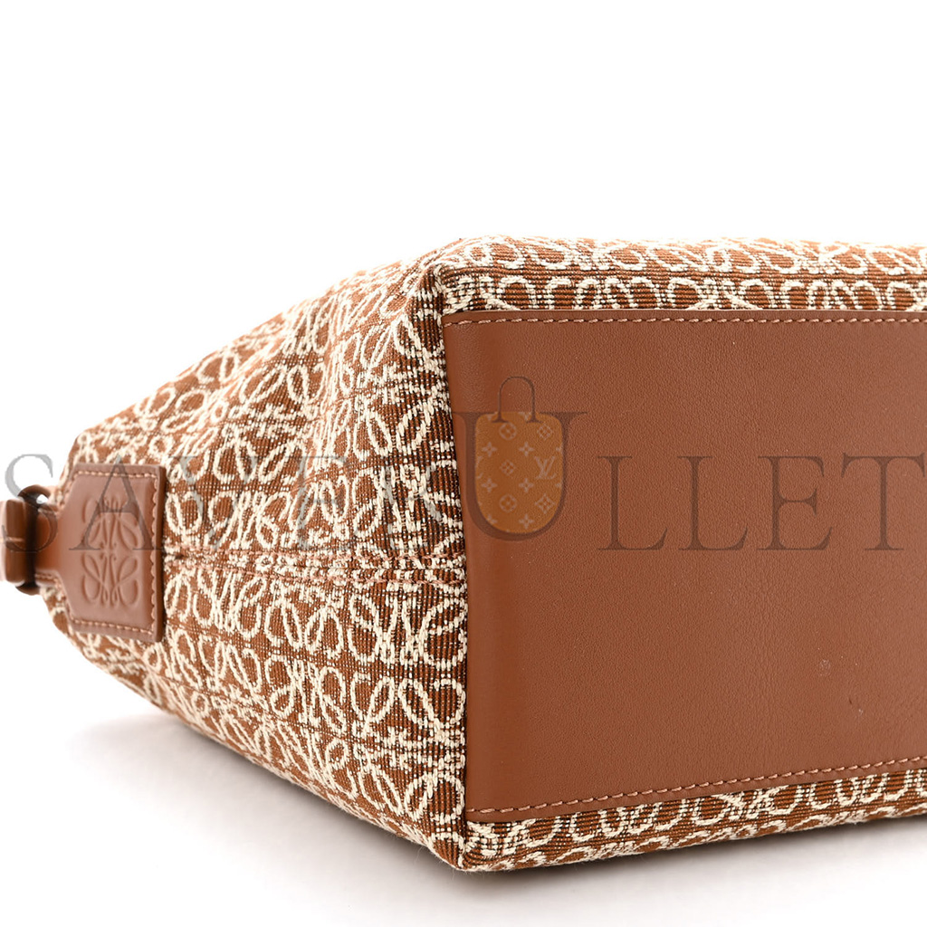 l*ew* jacquard anagram calfskin small cubi bag tan pecan (20*16*12cm)