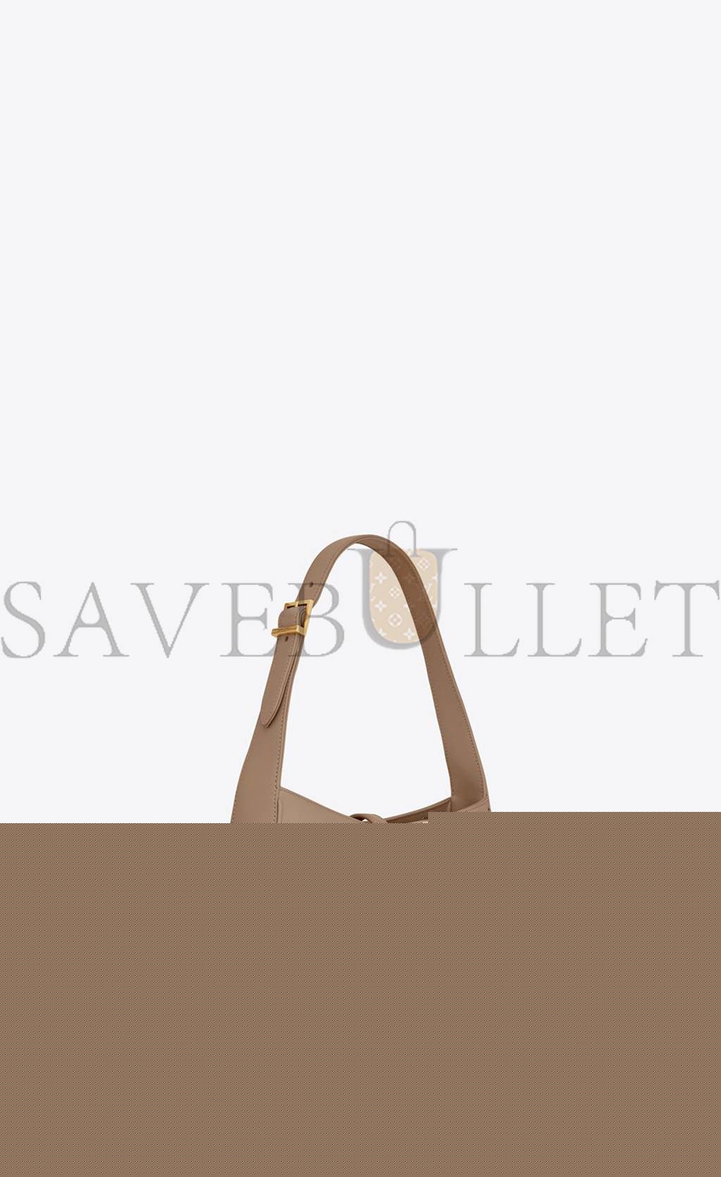 Y*L le 5 a 7 in smooth leather 6572282r20j2346 (23*16*6.5cm)