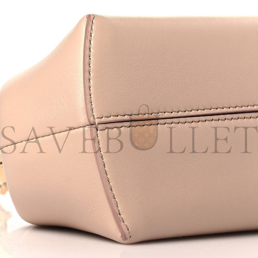 F**di shiny nappa small F**di first poudre (22*18*10cm)